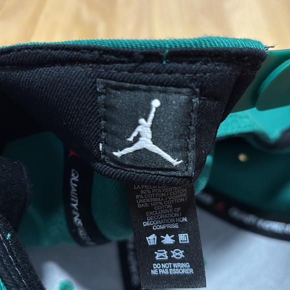 Jordan Air Jordan Embroidered Pink Jumpman Logo Snapback Baseball Hat - Picture 4 of 8